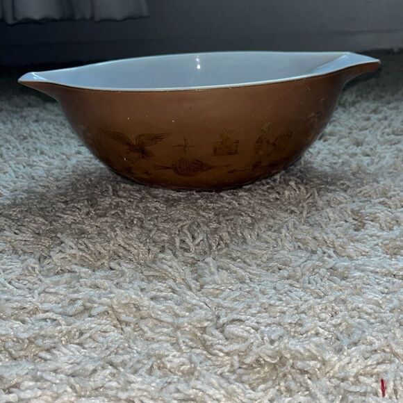 Pyrex Early Americana Cinderella 4 Qt Casserole Mixing Bowl Brown Americana 444 - Picture 1 of 16
